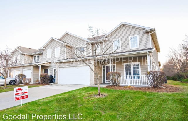 1215 S 52nd Street #1005 - 1215 South 52nd Street, West Des Moines, IA 50265