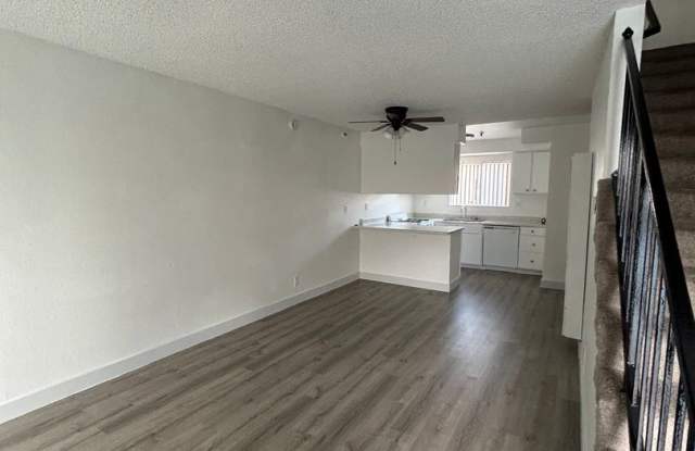 Welcome to 12909 Cordary Ave – Comfort  Convenience in the Heart of Hawthorne! photos photos