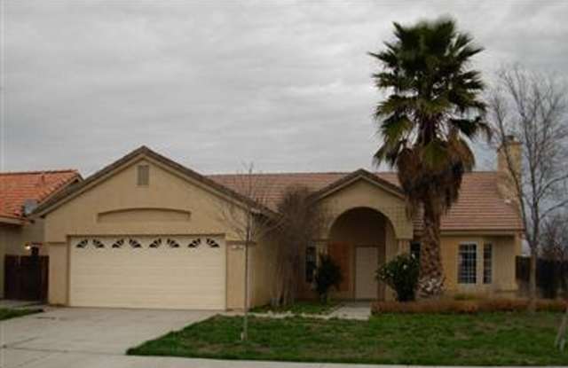 4 bedroom, 2 bath Home For Rent! - 188 Chianti Court, Los Banos, CA 93635