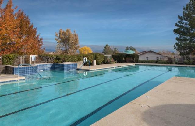 Great Location! Comm Pool & Hot Tub! - 1605 West Bronco Lane, Cottonwood, AZ 86326