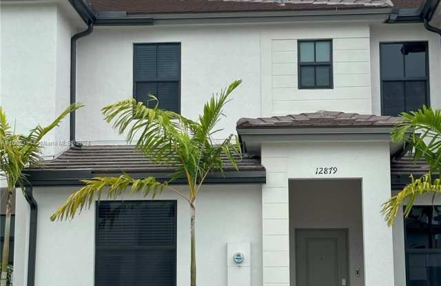 12879 SW 232nd LN - 12879 Southwest 232nd Lane, Princeton, FL 33032