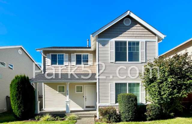 3 Bedroom 3 Bathroom + Loft DuPont Home! photos photos