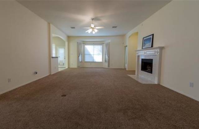 5109 Timber Park Drive Gallery 4