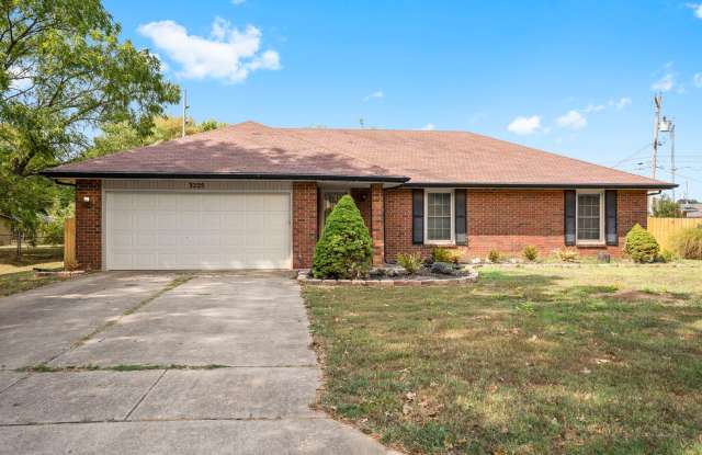 All-Brick Beauty on a Quiet Cul-de-Sac Near Kickapoo! photos photos All-Brick Beauty on a Quiet Cul-de-Sac Near Kickapoo! photos photos