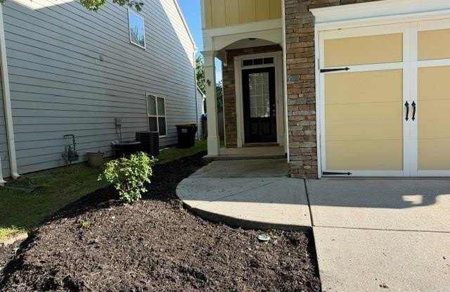 5780 Weddington Drive Gallery 2