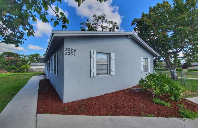 3029 Martin Avenue photos photos