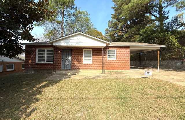 ** 3 Bedroom 2 Bath located in Highland Gardens ** Call 334-366-9198 to schedule a self tour - 1635 Rigby Street, Montgomery, AL 36110