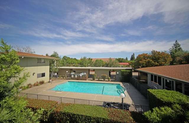 3410 Mission Avenue photos photos