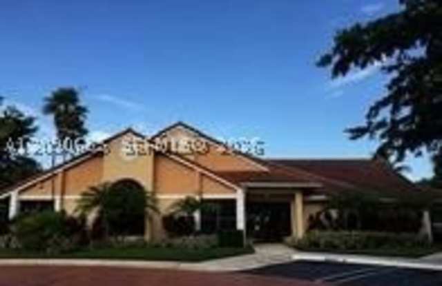 5821 Riverside Dr Gallery 2