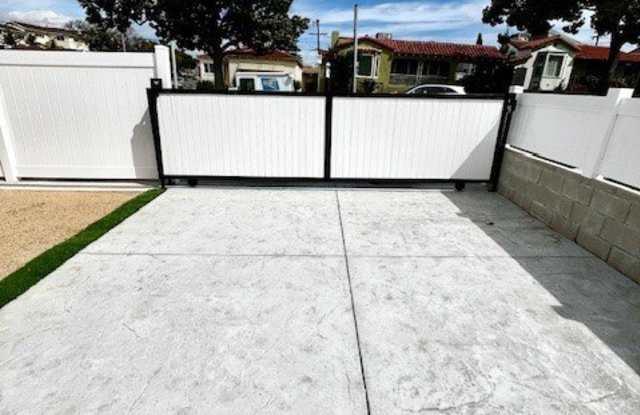 2002 W 106th photos photos 2002 W 106th photos photos