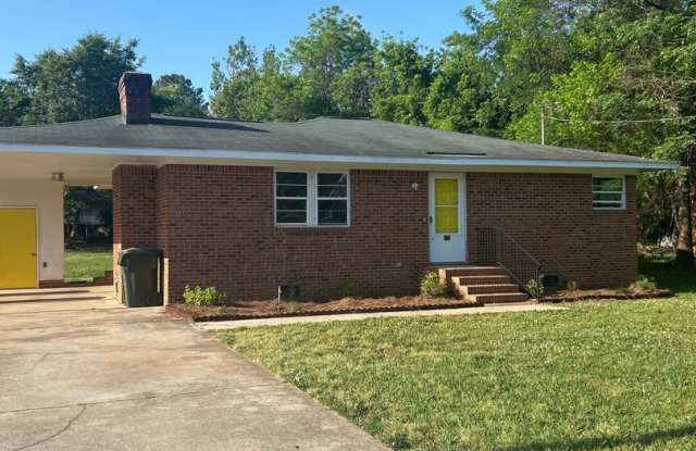 3 Bedroom 1 bathroom Renovated! 5 minutes from Downtown Raleigh photos photos