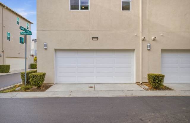 Corner Townhome with Private-Entry Suite Gallery 3