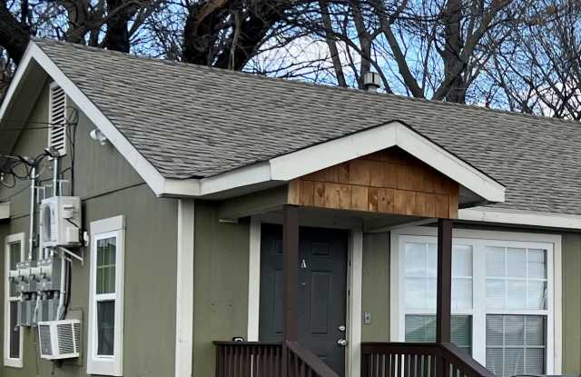 1551 E Haskell St - 1 photos photos