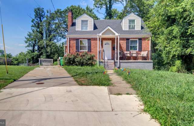 1604 WOODHILL COURT photos photos