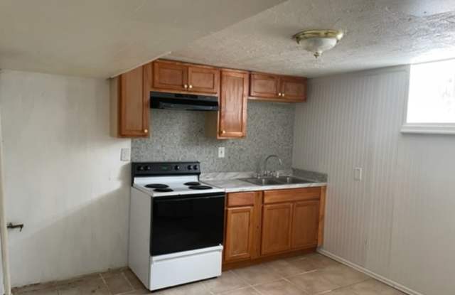 1529 11th Street - B Gallery 3