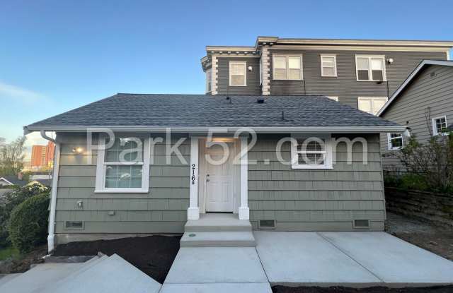 Updated 1 Bedroom 1 Bathroom Single Family Home! photos photos