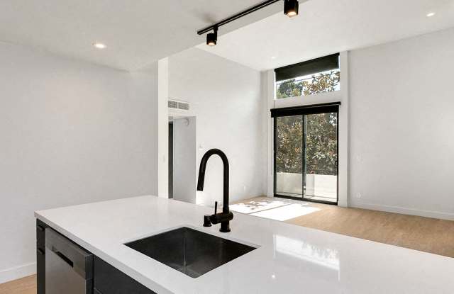 3602 Dunn Gallery 3