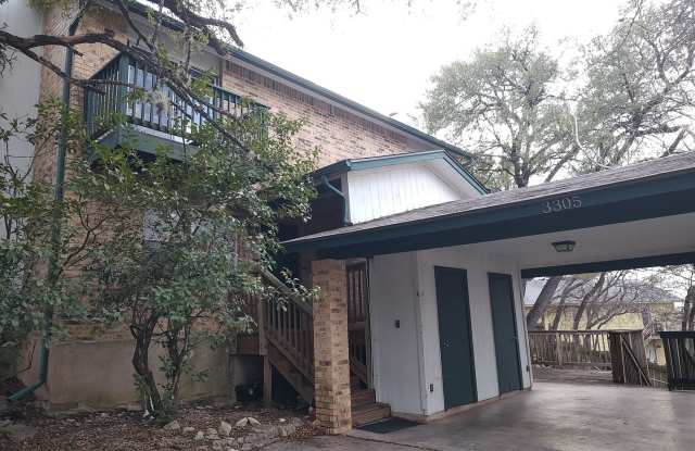 Updated duplex in South Austin photos photos