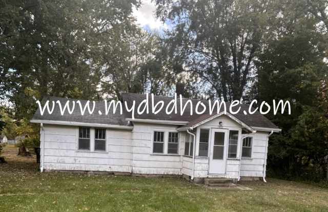 1410 E Paulding - 1410 East Paulding Road, Fort Wayne, IN 46816
