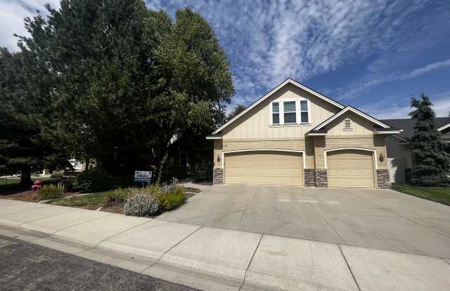 1416 W Great Basin Dr photos photos