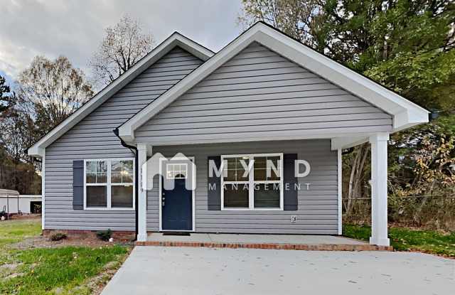 1109 Young St - 1109 Young Street, Mooresville, NC 28115
