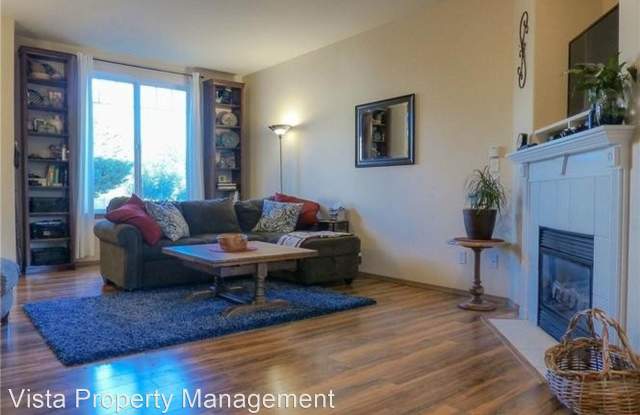 18614 84th Ave. Ct. E. Gallery 2