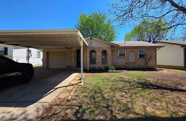 3 Bed 2 Bath in OKC! - 5028 South Georgia Place, Oklahoma City, OK 73129