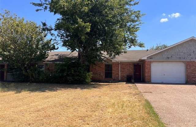 401 Asbury Drive - 401 Asbury Drive, Saginaw, TX 76179