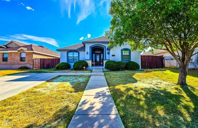 2673 CROWN VIEW photos photos