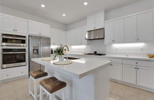 145 Sash Gallery 1
