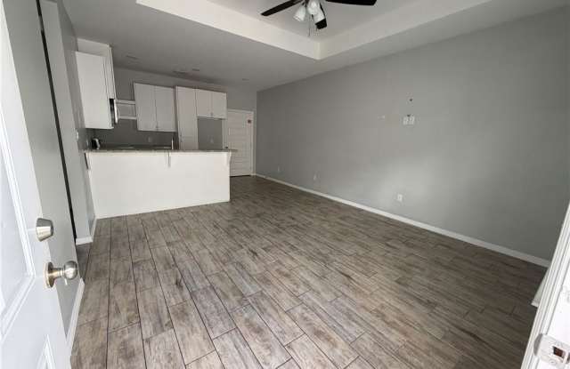 1403 W Heritage Drive Gallery 2