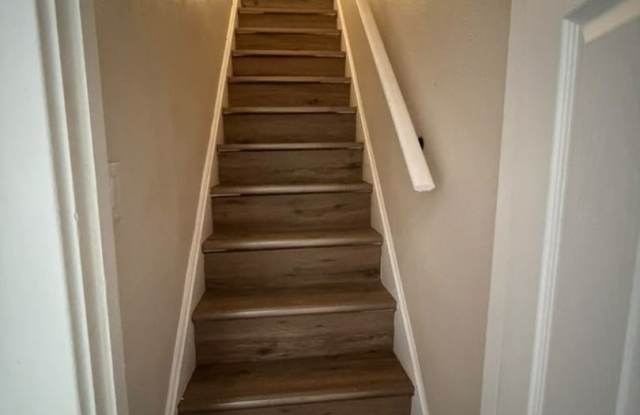 Charming 3BR Home in Pittsburgh, Section 8 Considered!! Gallery 3