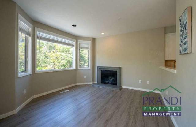 1 Gable Ct Gallery 2