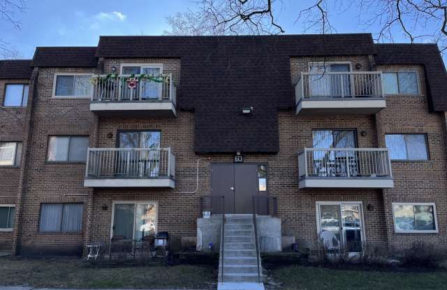 613 W Central Road - 613 West Central Road, Mount Prospect, IL 60056