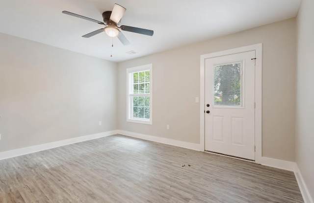 326 Elm Street photos photos