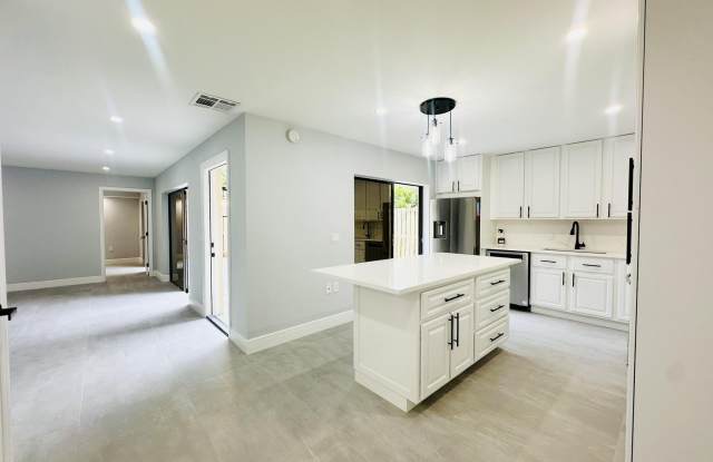 403 4th Ln Lane photos photos