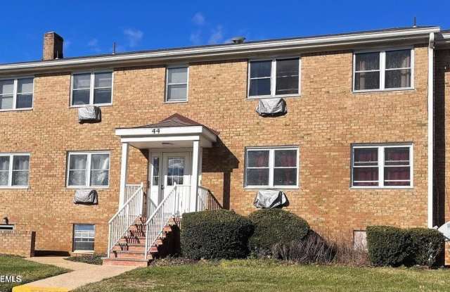 44 Manchester Court - 44 Manchester Court, West Freehold, NJ 07728