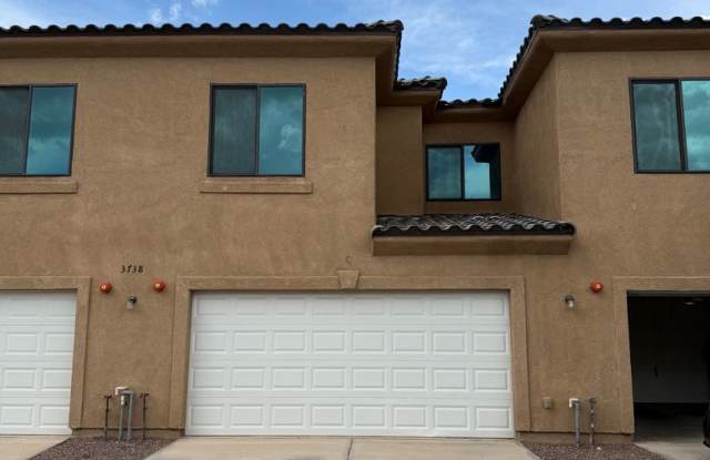 Luxury El Dorado Condo for Rent photos photos
