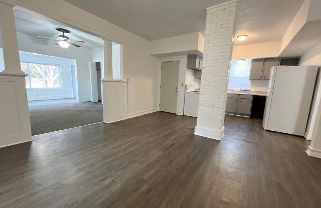 Rent Special - 3 Bed/2 Bath Duplex Apartment Near Downtown! photos photos Rent Special - 3 Bed/2 Bath Duplex Apartment Near Downtown! photos photos