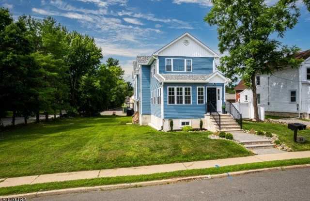 24 Lawnwood Ave photos photos