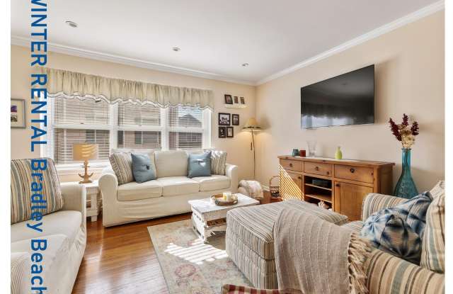 1001 Central Avenue unit: 6 photos photos