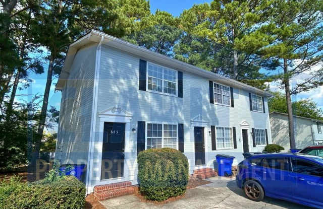Quiet, convenient location! Gallery 1