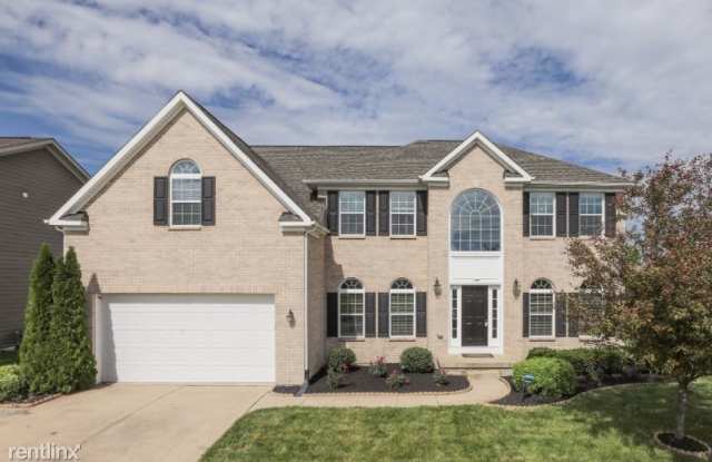 5838 Somerset Blvd W - 5838 Somerset Boulevard, Bargersville, IN 46106