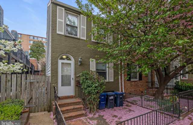 2435 I STREET NW - 2435 I Street Northwest, Washington, DC 20037