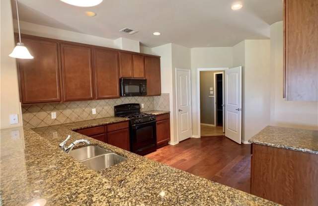 9609 Starfire Drive Gallery 4
