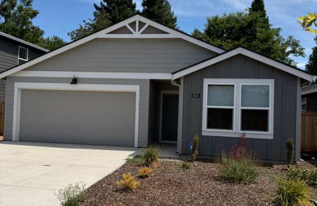 Beautiful 3 Bedroom 2 Bathroom Home Available Now photos photos