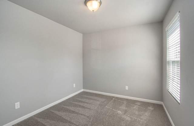 1 Month FREE Rent! Applied to Your First Full Month. Terms & Conditions Apply. Gallery 4