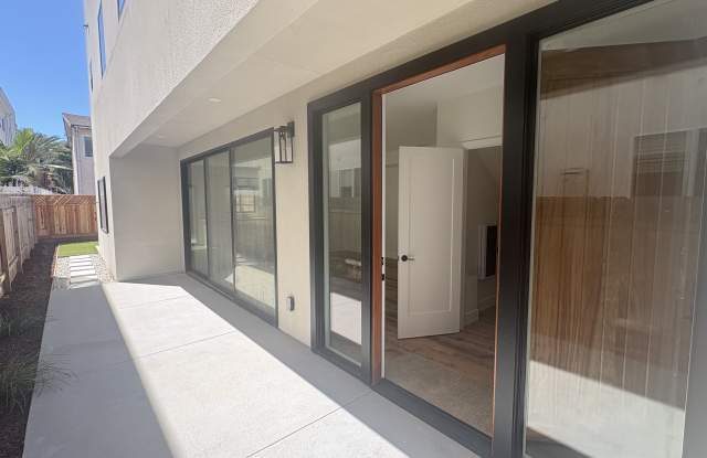 245 Dahlia Ave Gallery 4