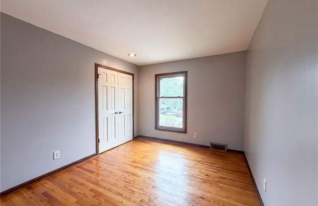 6916 N Overland Dr Gallery 4