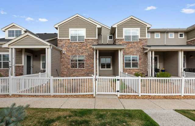3 Bedroom Townhome in Windsor photos photos